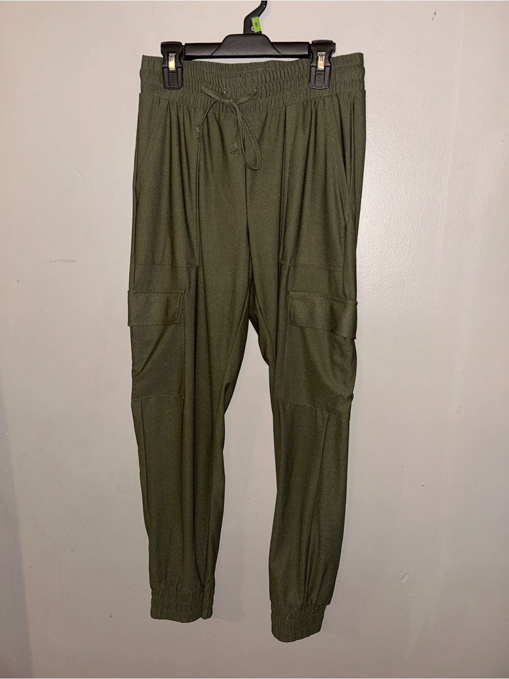 Amisu Pants - olive green pull on cargo jogger style, fitted - Picture 2 of 10